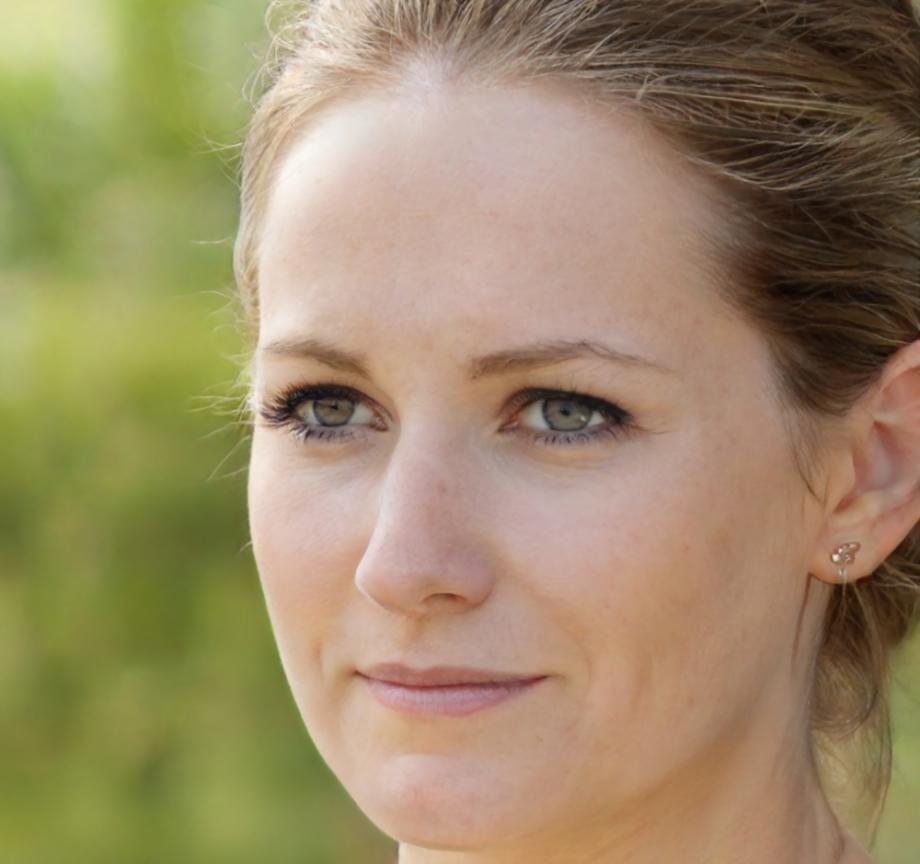 Portrait of testimonial author